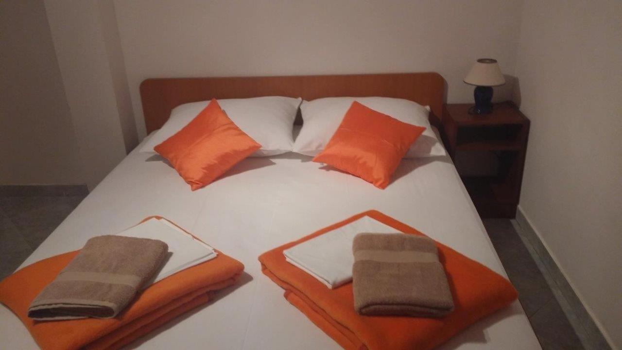 Apartments With A Parking Space Biograd Na Moru, Biograd - 860 Room photo